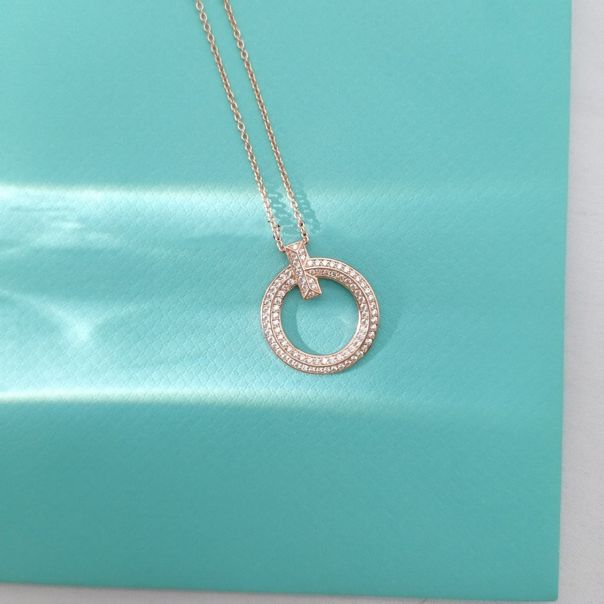 TIFFANY T WIRE PEDANT DIAMOND NECKLACE