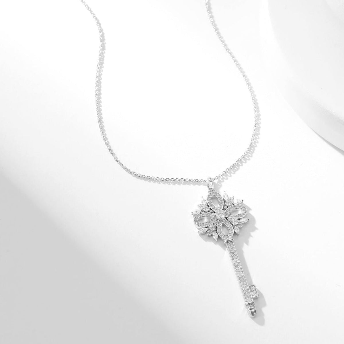 TIFFANY KEY VICTORY SILVER DIAMOND NECKLACE