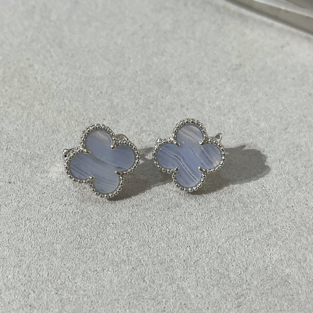 Van Cleef & Arpels CLOVER CHALCEDONY SILVER STUD EARRINGS